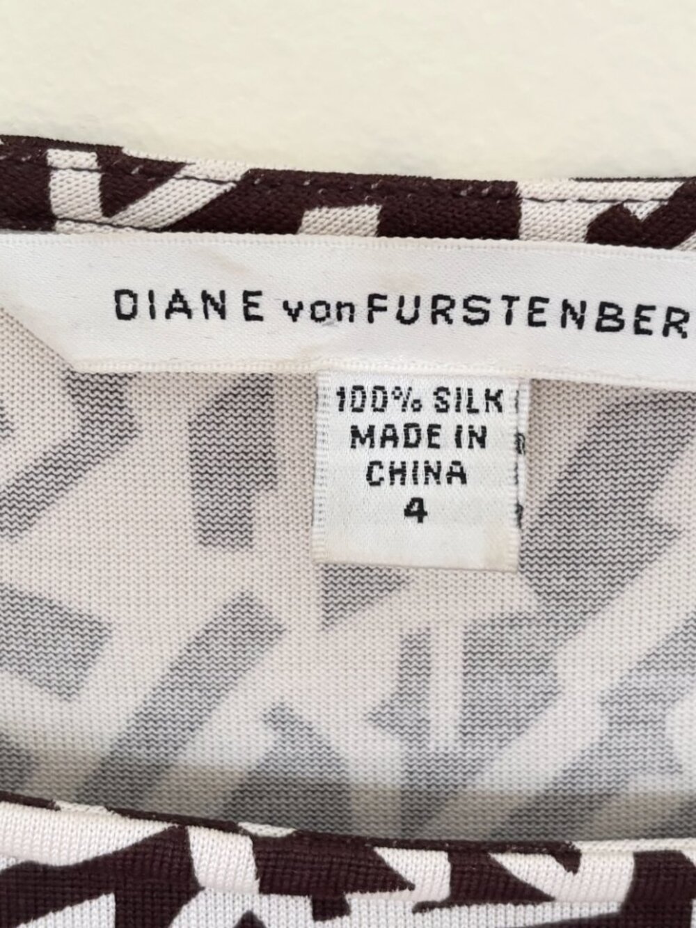 Diane Von Furstenburg Bold Geometric Silk Brown and Cream Midi Dress. Size 4 - Picture 4 of 7